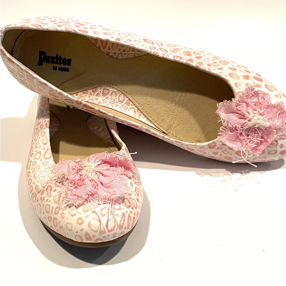 Pazitos Woman’s ballerina shoe size 7.5  - in great condition very versa…